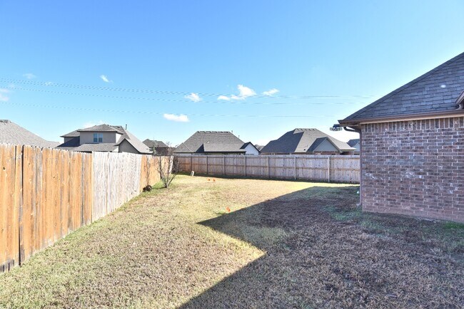 Building Photo - 18509 E 46th St