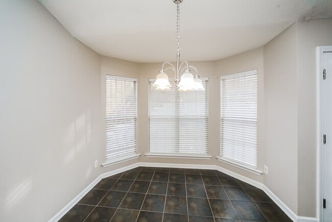 Building Photo - 1403 Leery Cove