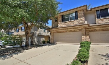 Building Photo - 14 BowerBank Ct