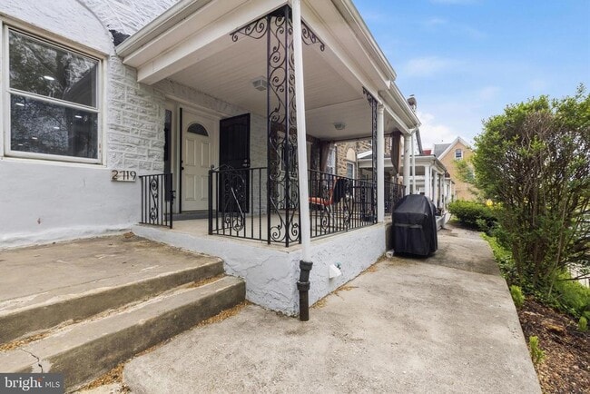 Building Photo - 2719 N 47th St