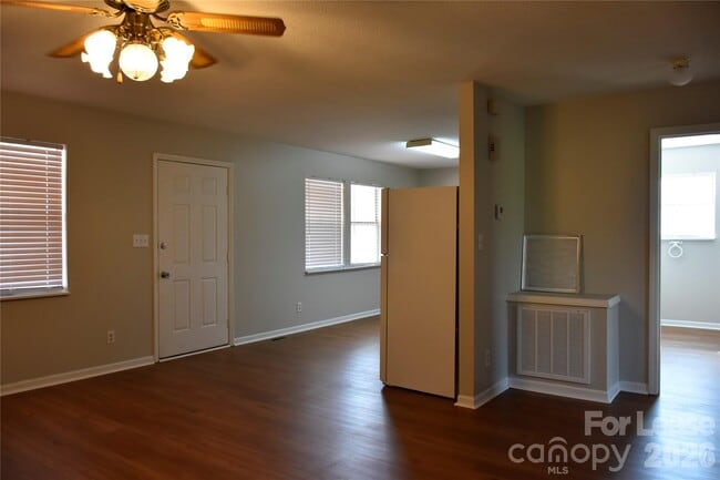 Building Photo - 136 Press Sweezy Rd