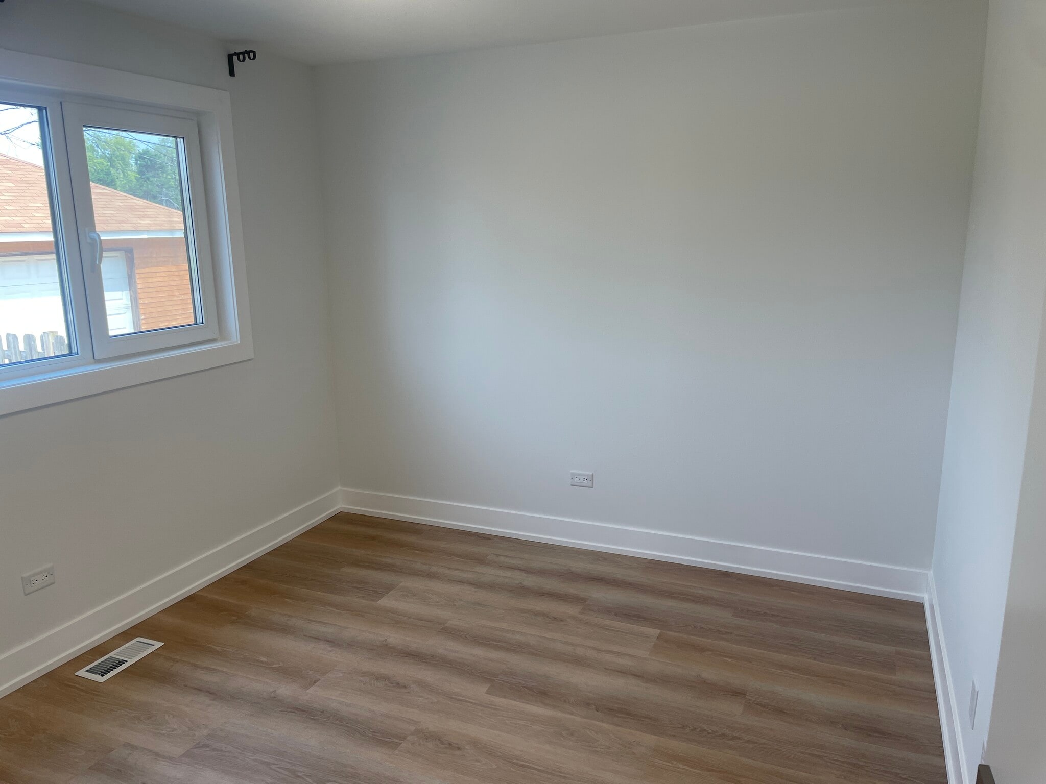 Building Photo - 7854 W Cahill Ter