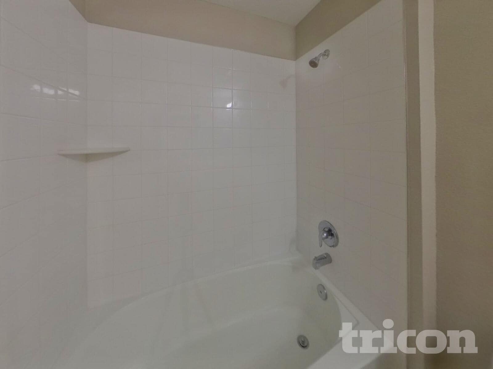 Building Photo - 5475 Summer Sunset Dr