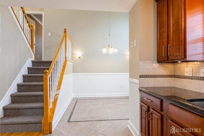 Building Photo - 34 Chimney Ct