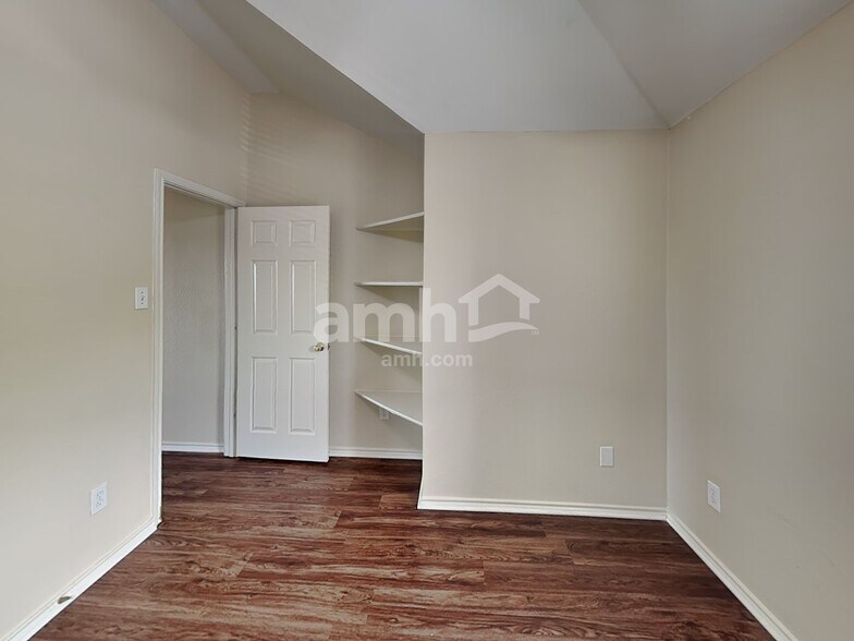 Building Photo - 4157 Jenny Lake Trl