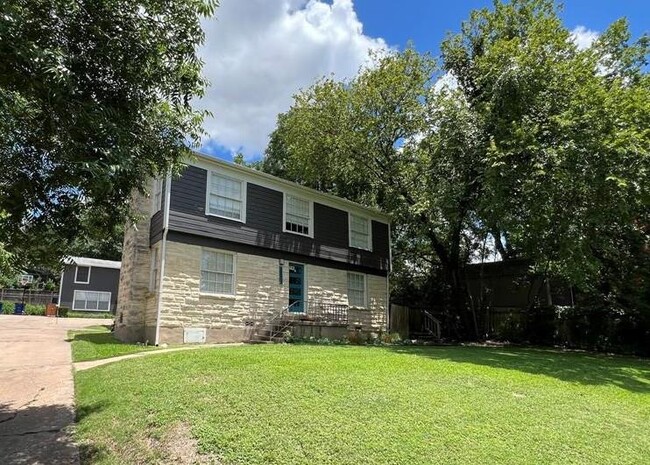 Building Photo - 2503 Hartford Rd