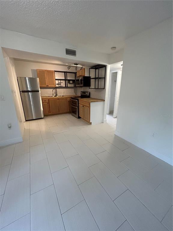 Building Photo - 4115 S Semoran Blvd