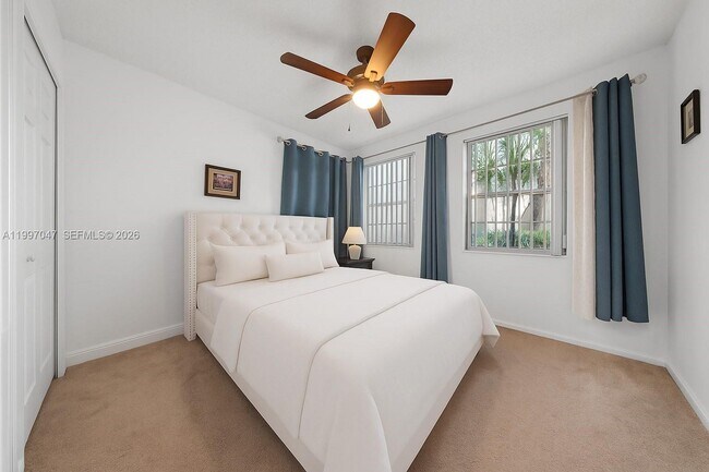 Building Photo - 3245 NE 184th St