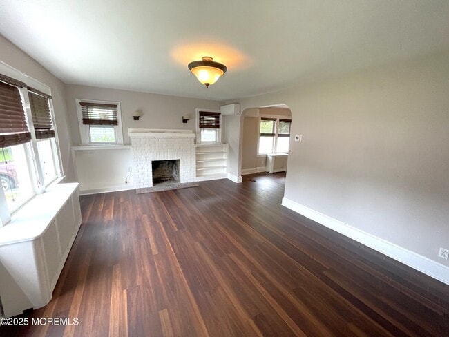 Building Photo - 175 NJ-35