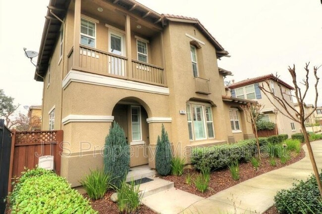 Building Photo - 217 Barnhill Dr