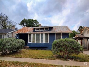 Building Photo - Midtown Charm with a Modern Touch