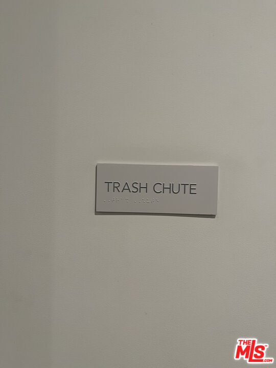 Building Photo - 889 Francisco St