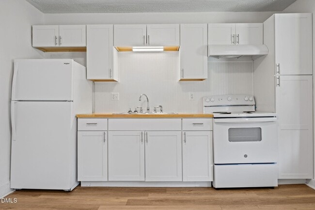 Building Photo - 1206 S 9th St