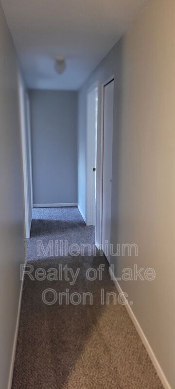 Building Photo - 29359 Hemlock Dr