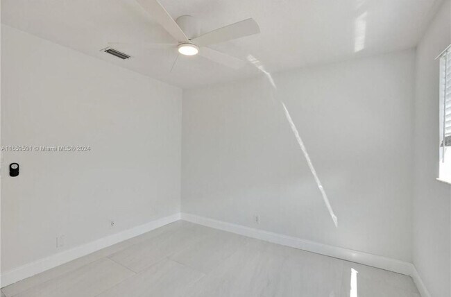 Building Photo - 11280 NW 40th St