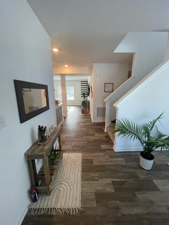 Building Photo - 10247 Caprock Canyon Dr