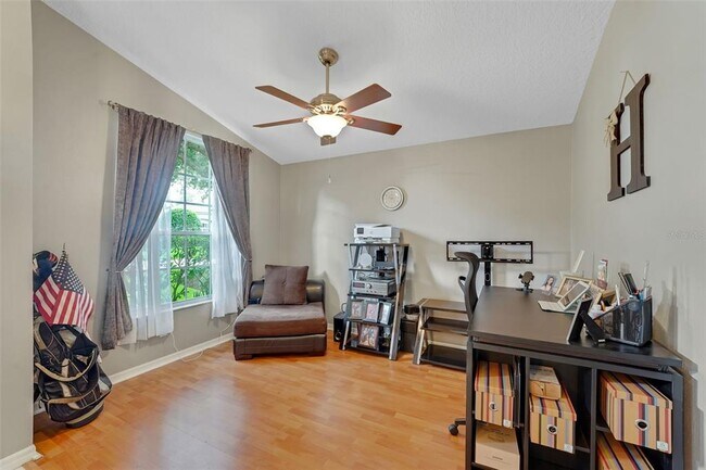 Building Photo - 273 Englenook Dr