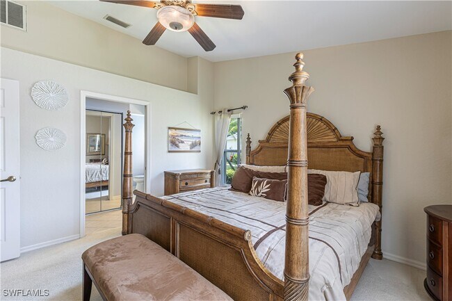 Building Photo - 5595 Greenwood Cir