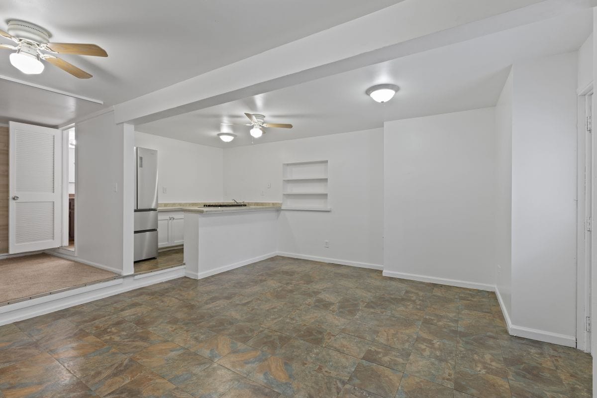 Building Photo - 366 E Post Oak Crossing SW