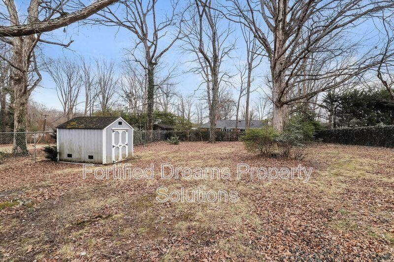 Building Photo - 3021 Sourwood Rd