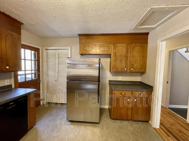 Building Photo - 136 Lacaya Rd