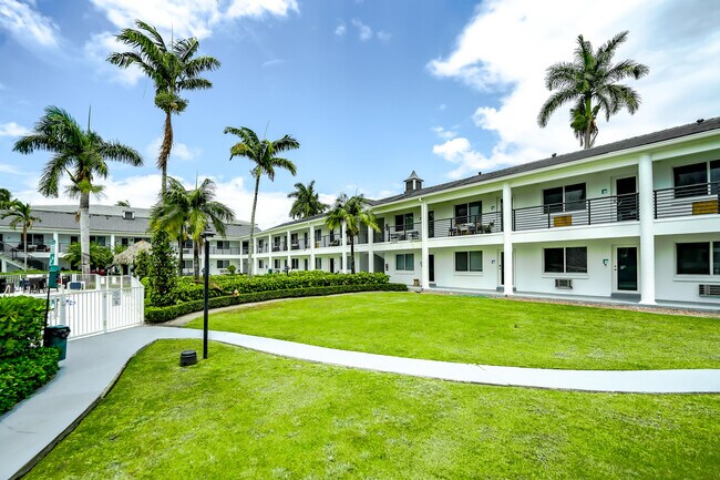 Building Photo - 1035 Spanish River Rd