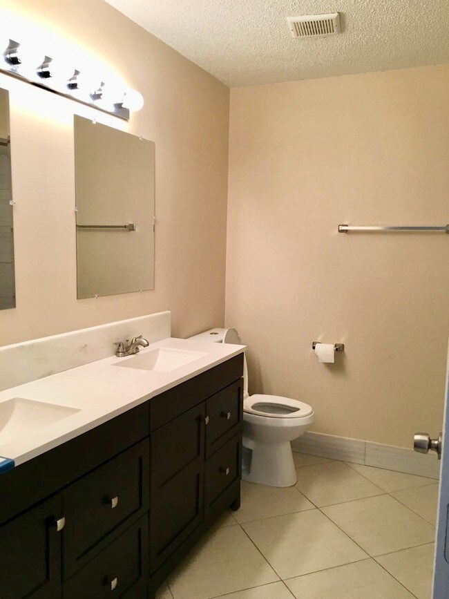 Building Photo - 7618 Winged Foot Dr