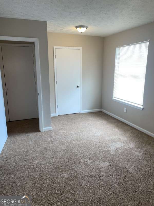 Building Photo - 8511 Pineland Dr