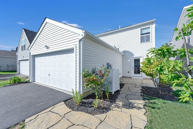Building Photo - 5833 Ivy Branch Dr