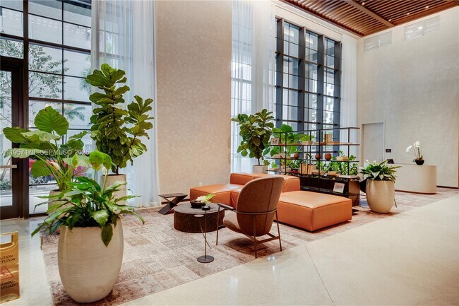 Building Photo - 159 NE 6th St