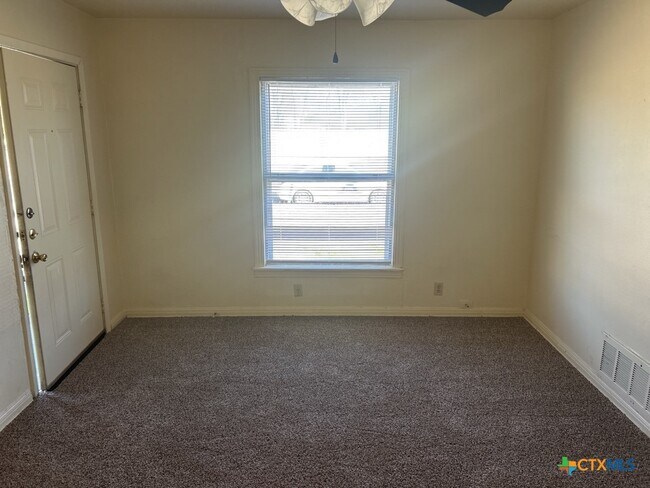 Building Photo - 1206 Culp Ave