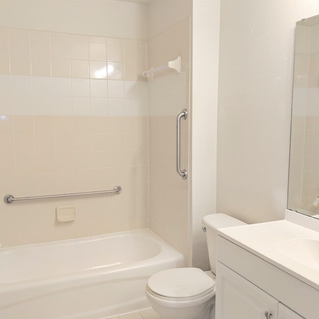 Building Photo - 28204 Harbour Vista Cir