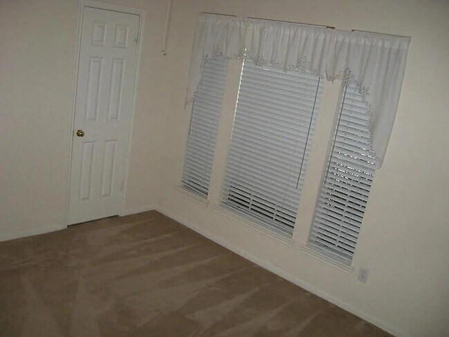Building Photo - 1830 Mayweather Ln