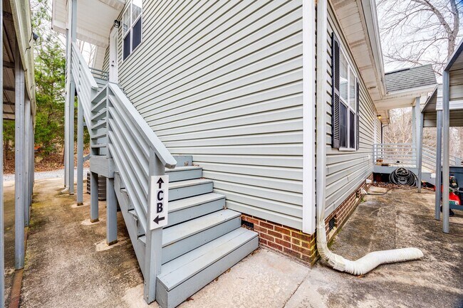 Building Photo - 5988 Quarter Mile Rd