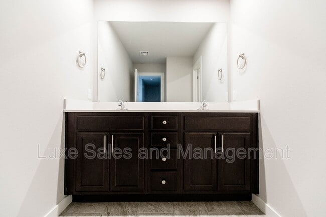 Building Photo - 2148 Camino Del Plaza Ln