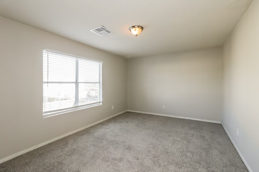 Building Photo - 3306 Clipper Winds Way
