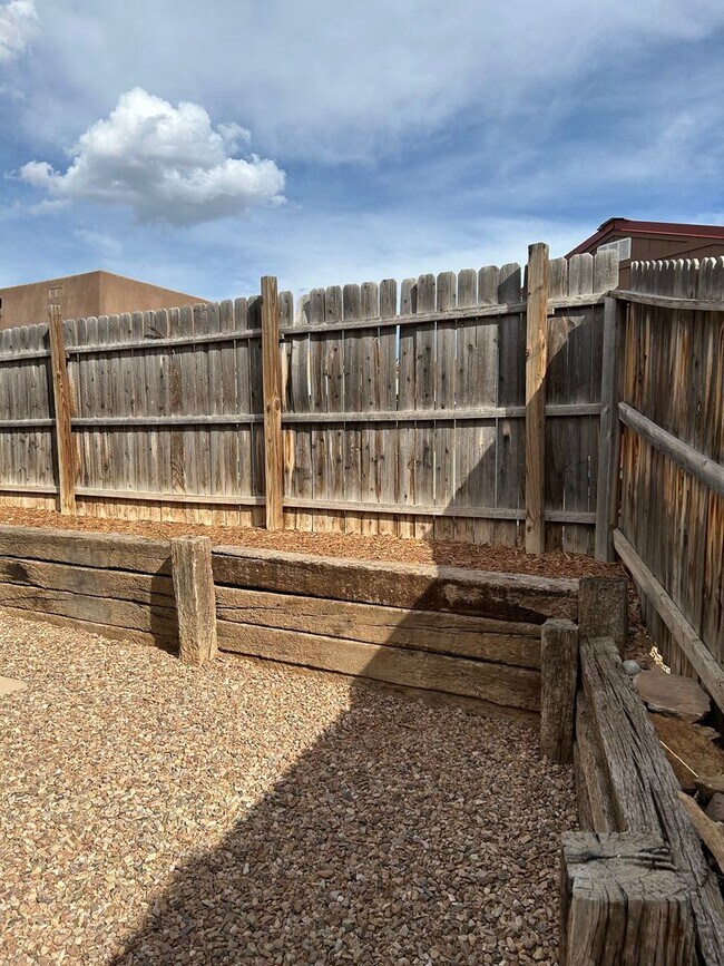 Building Photo - 7603 Mesa Del Oro Ln