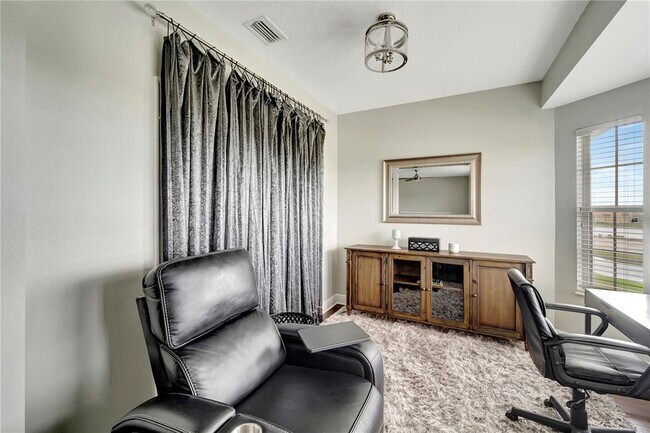 Building Photo - 8436 Miramar Way