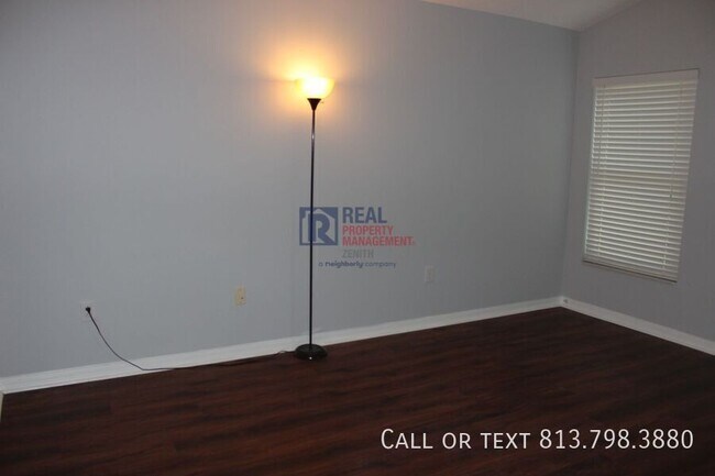 Building Photo - 31215 Wrencrest Dr