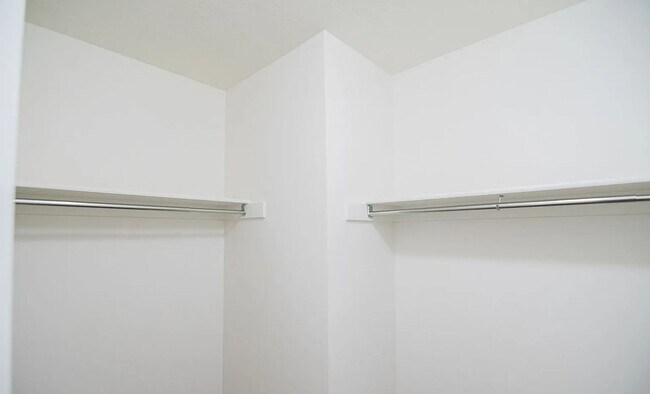 Building Photo - 795 E 500 S