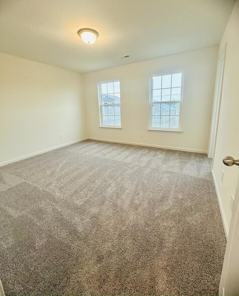 Building Photo - 2380 Geranium Ln