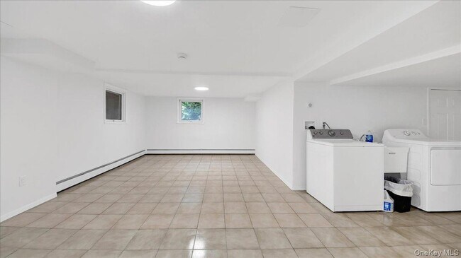 Building Photo - 118 Van Etten Blvd