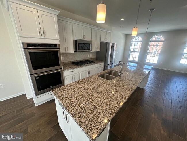 Building Photo - 5320 Woodyard Rd