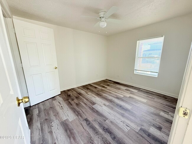 Building Photo - 237 Helen Ave