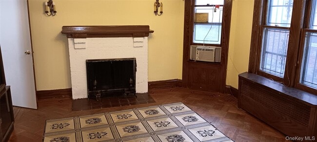 Building Photo - 84-36 Abingdon Rd