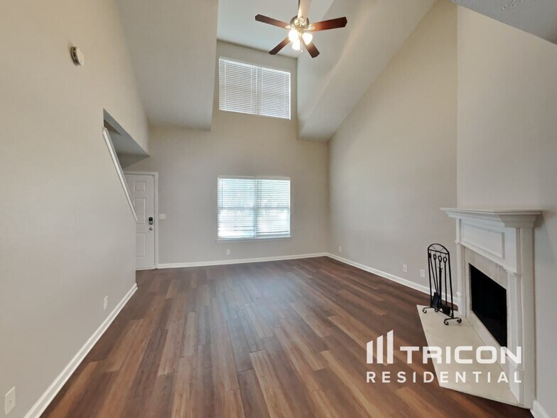 Building Photo - 820 Chickamauga Dr