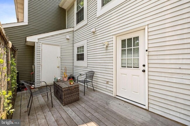 Building Photo - 4071 Bluebird Dr