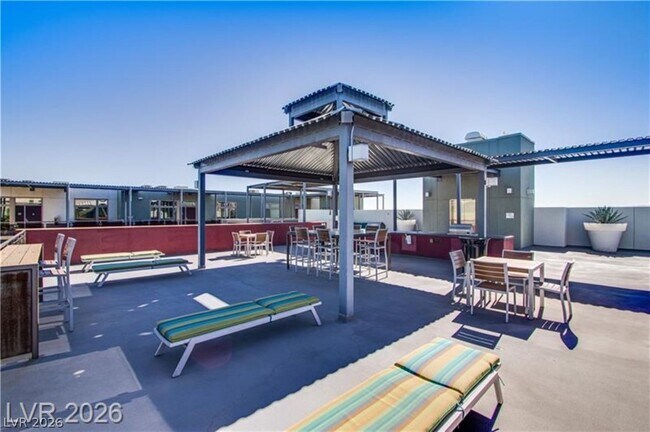 Building Photo - 8925 W Flamingo Rd
