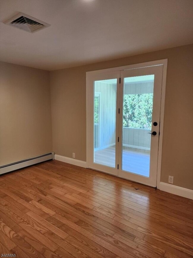 Building Photo - 23 Old Farm Rd