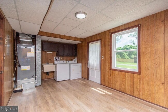 Building Photo - 5084 Sands Rd